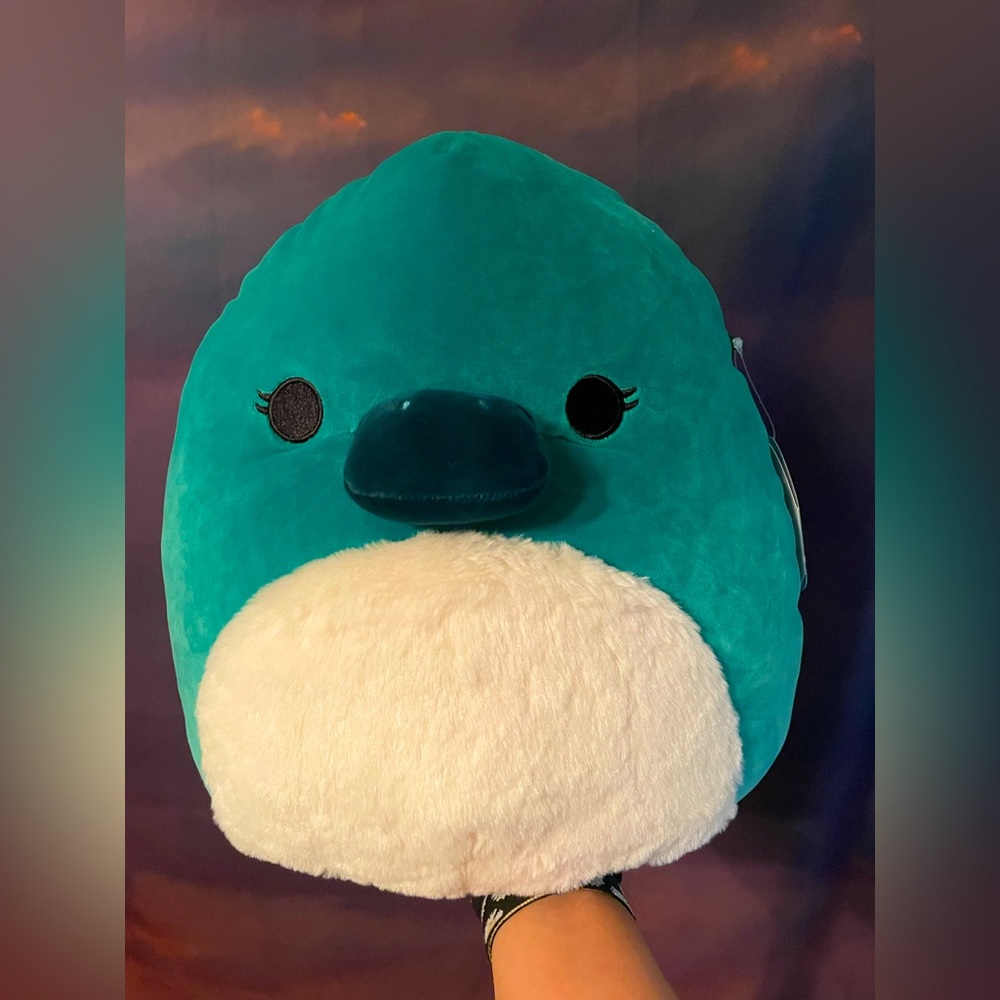 SELASSI the 14” platypus squishmallow